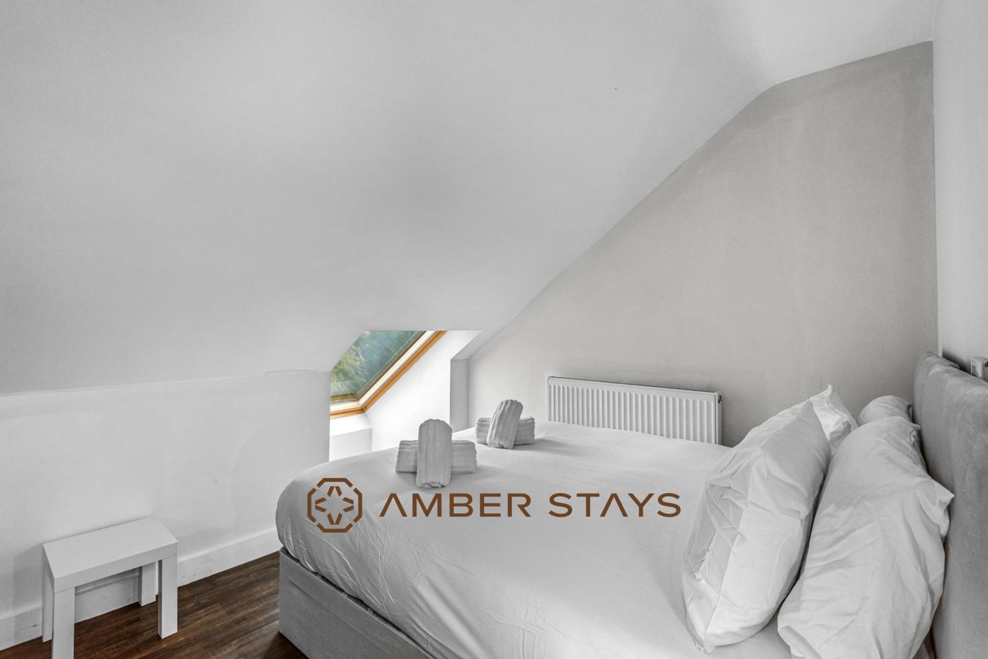 Spacious 5 Bed House In Reading By Amber Stays, Perfect For Business & Contractors, Sleeps 12! Dış mekan fotoğraf
