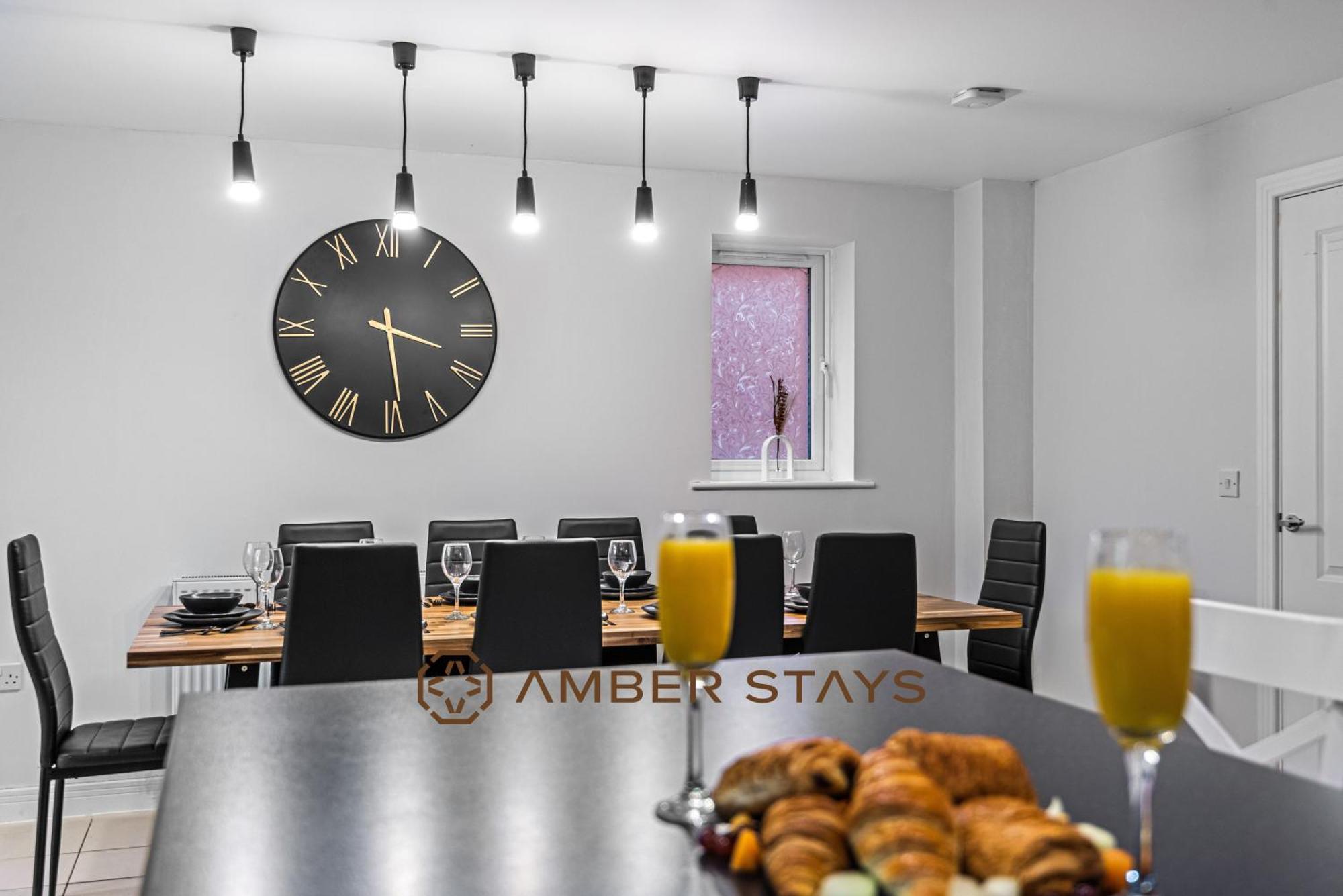 Spacious 5 Bed House In Reading By Amber Stays, Perfect For Business & Contractors, Sleeps 12! Dış mekan fotoğraf