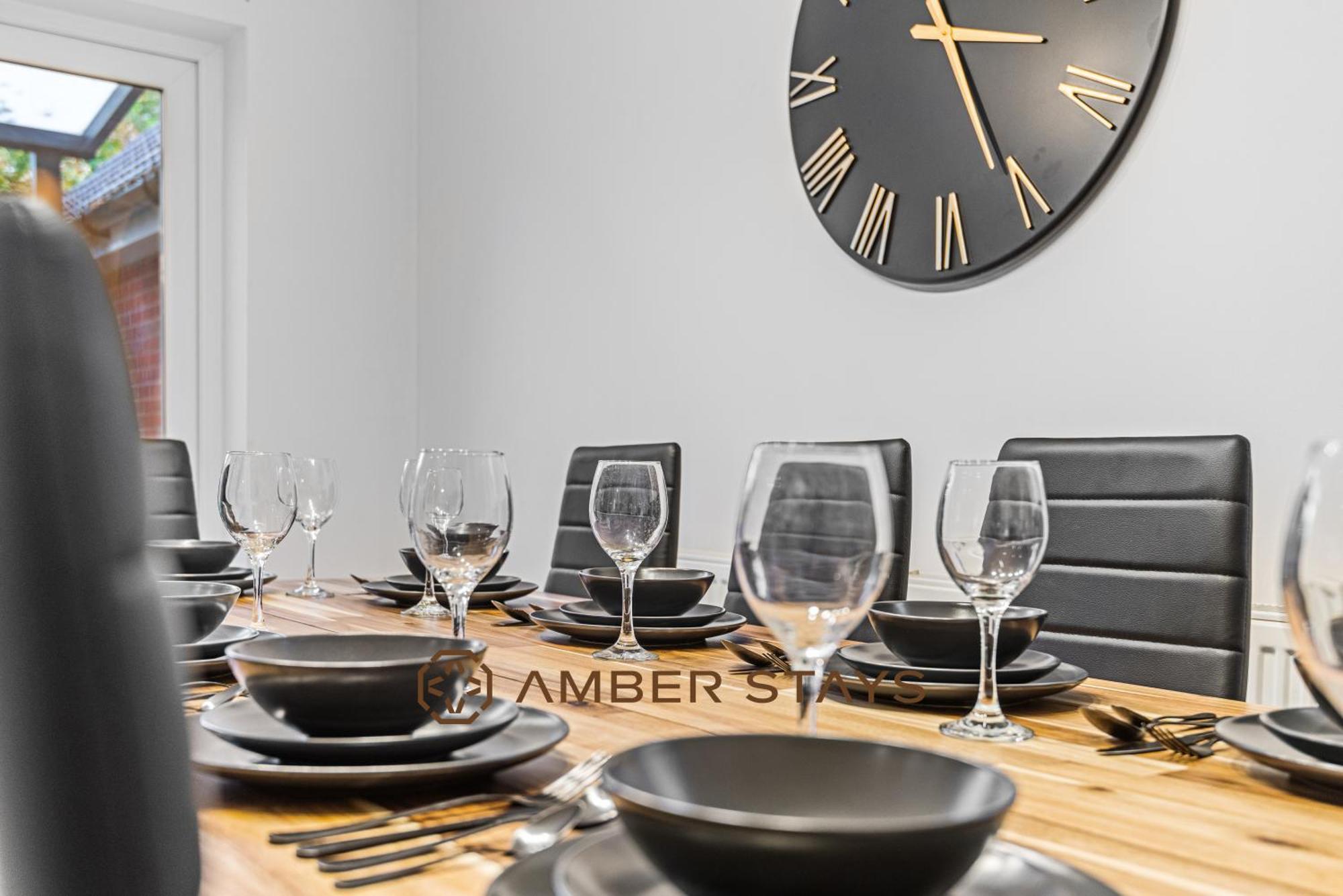 Spacious 5 Bed House In Reading By Amber Stays, Perfect For Business & Contractors, Sleeps 12! Dış mekan fotoğraf