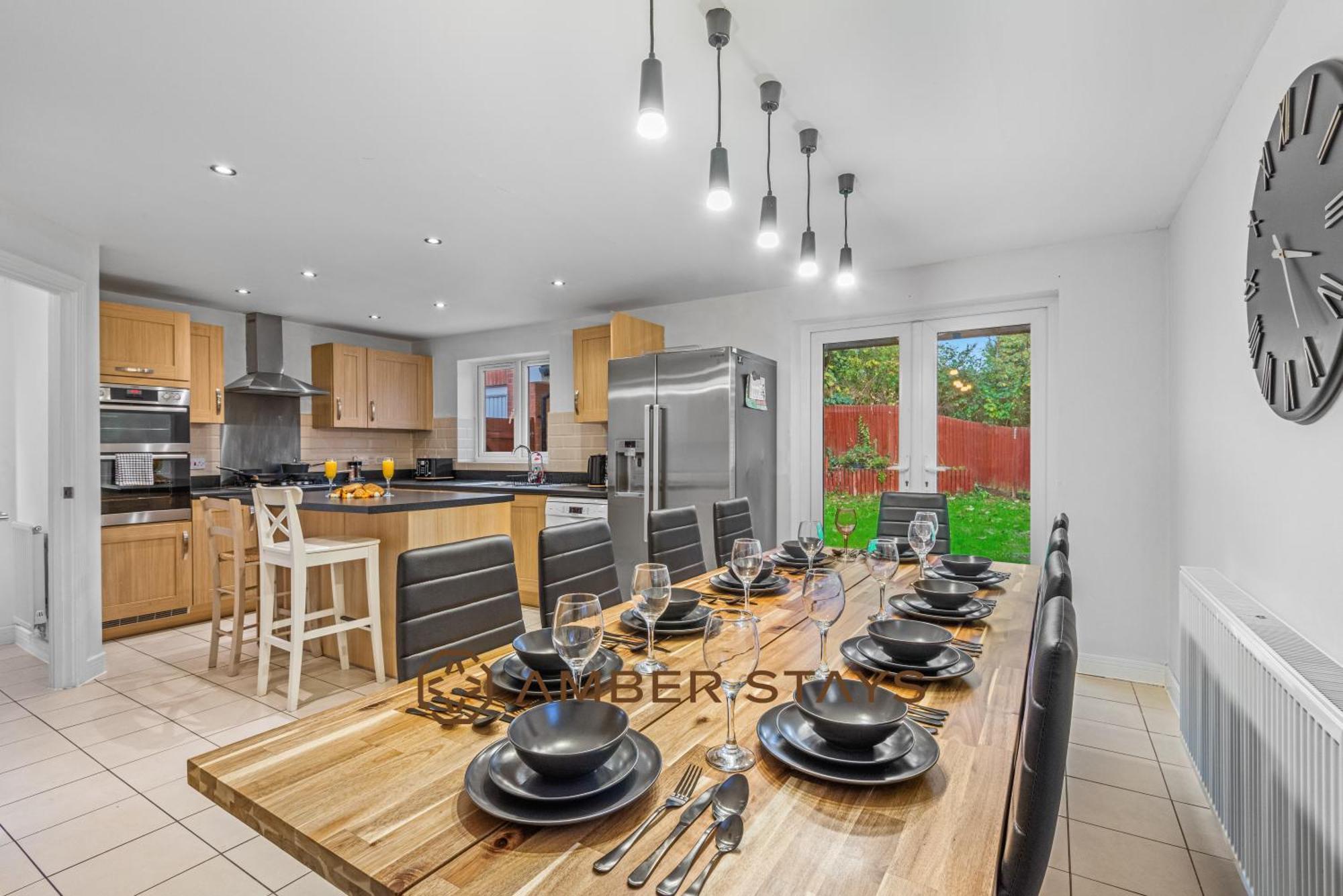Spacious 5 Bed House In Reading By Amber Stays, Perfect For Business & Contractors, Sleeps 12! Dış mekan fotoğraf